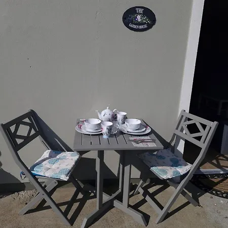 Apartment The Garden House Perfect Getaway Fethard on Sea